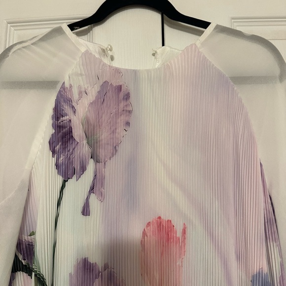 White and purple floral dress - Picture 4 of 7